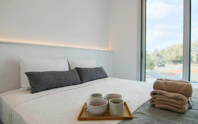 Phaedrus Living - Seaside Executive Flat Harbour 204