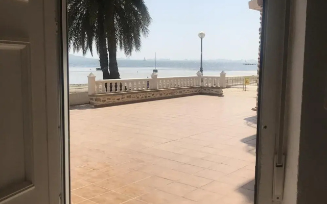 Beachfront Apartment With Patio & Private Terrace