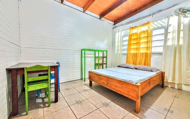 Arana House