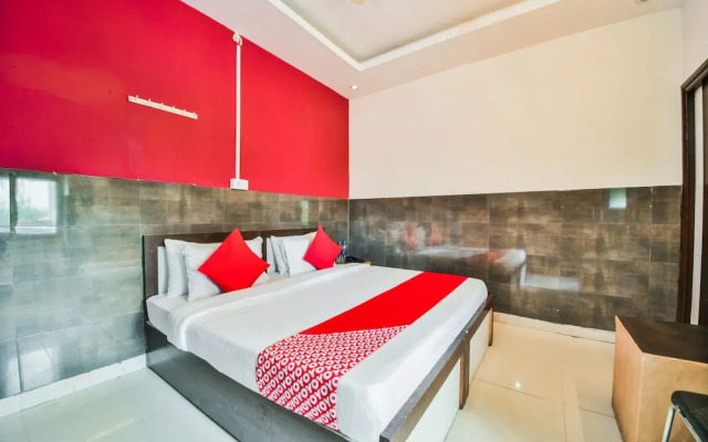 OYO 45055 Hotel King's Palace