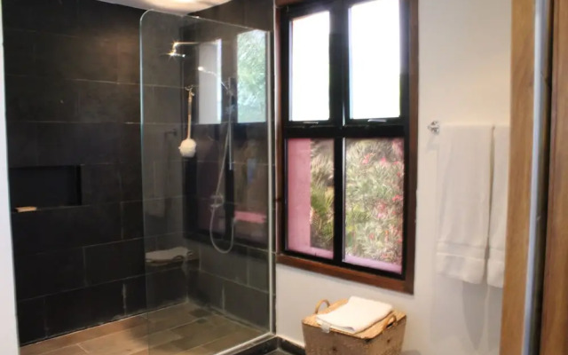 Villa FV 4BR 12Pax 6Beds HugeTerrace