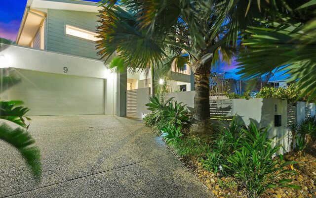 Beachside Holiday Escape