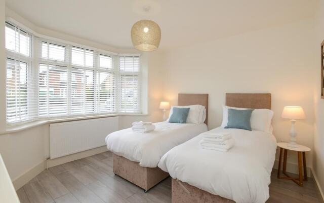 Wollaton House - Fabulous 5 bed house Nottingham