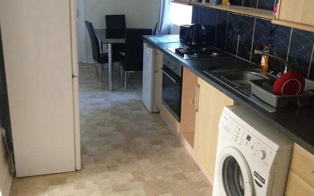 Derwent Street Apartment 1 - Self Catering Rooms