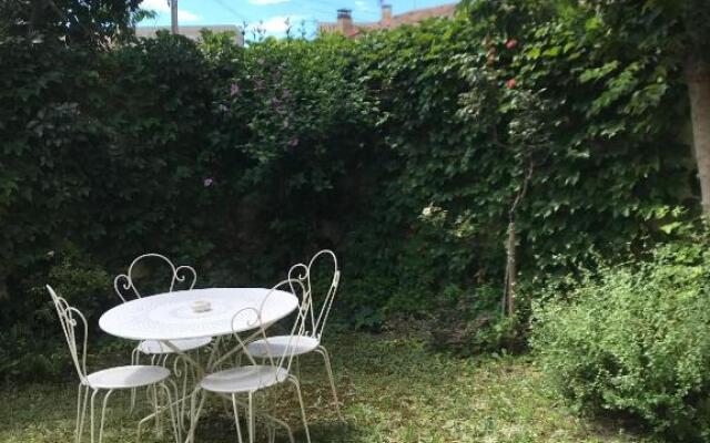location studio meublé