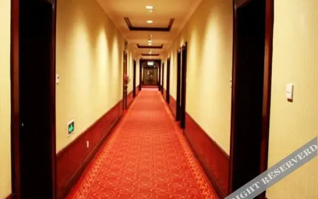 Xining Small Bridge Hotel