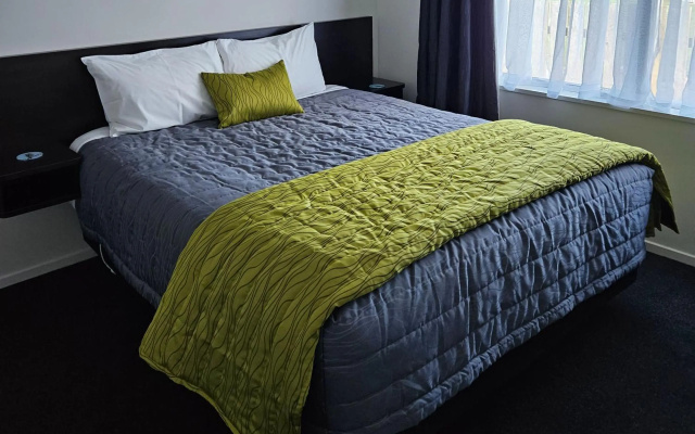 Aachen Place Motel – Guest Rooms – Greymouth