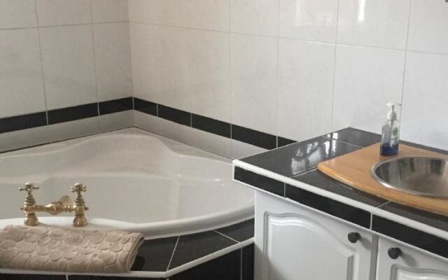 Parc Lodge Guest House