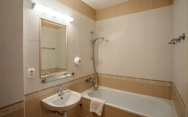 Hotel Artin