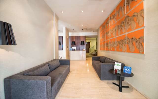 Hotel Carrís Cardenal Quevedo