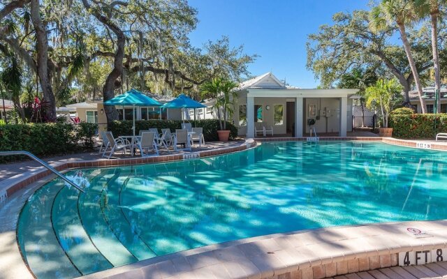 Moonmist Circle-steps to Heated Pool