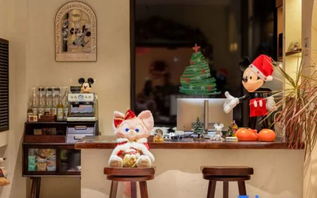 Pick up the moon parent-child hotel