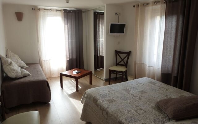 Hôtel Restaurant Le Lachens