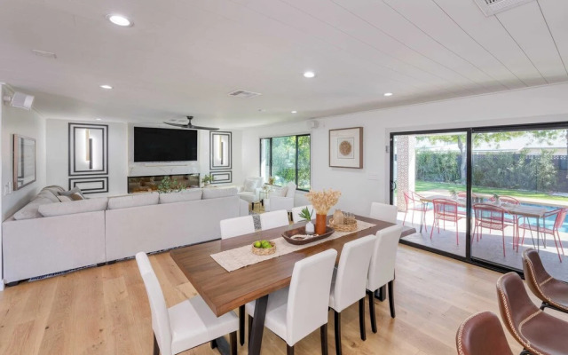 Element by Avantstay Pool, Firepit, Game Room