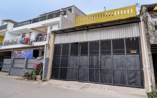 OYO 92871 Ciparay Residence