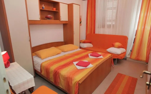 Apartments by the sea Trogir - 14907