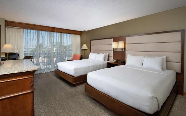 DoubleTree Beach Resort by Hilton Tampa Bay - North Redingto