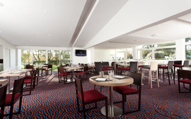 Holiday Inn Lille - Ouest Englos by IHG