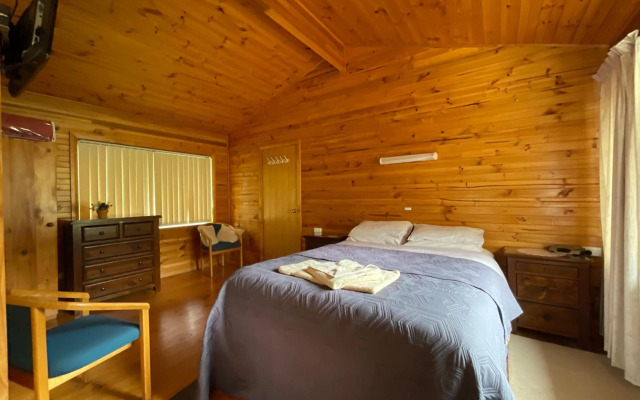 Silver Ridge Retreat