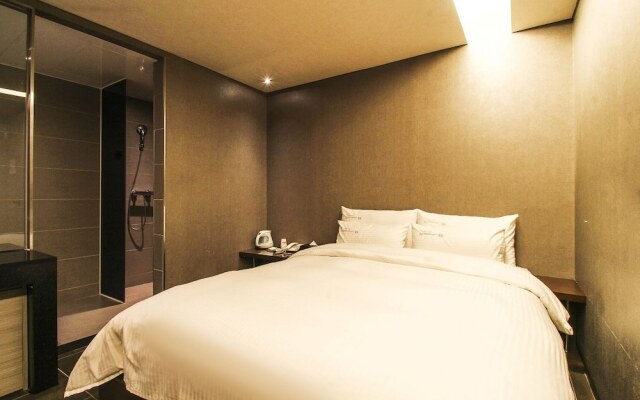 Haeundae Yeoubi Hotel