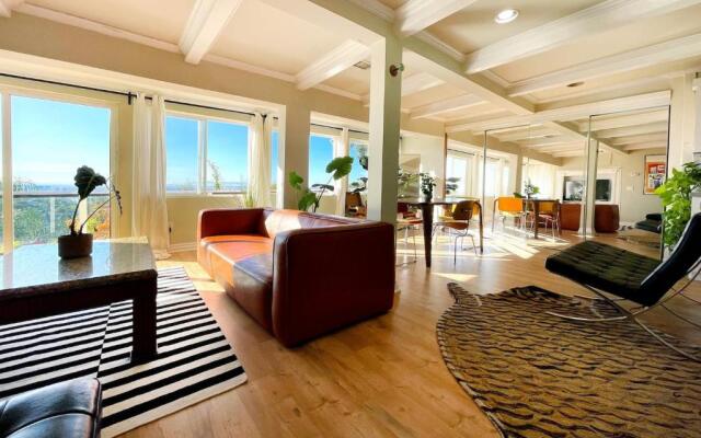 Hollywood Hills 1940s Mansion