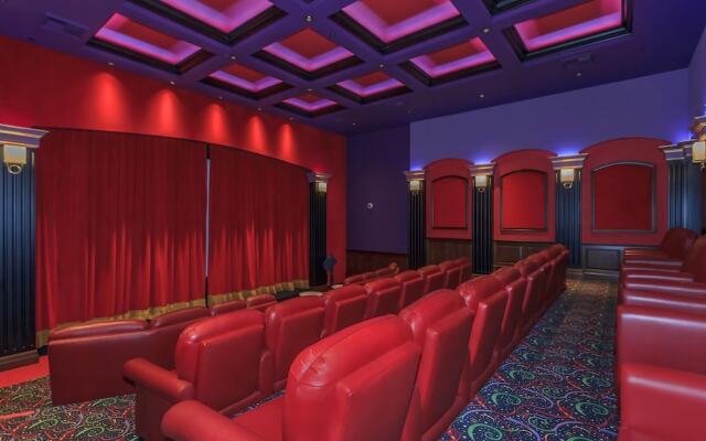 Downtown LA Artistic Apartments