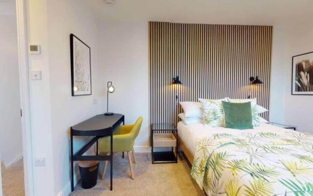 The Oxford Lodge six bedroom Oxford home