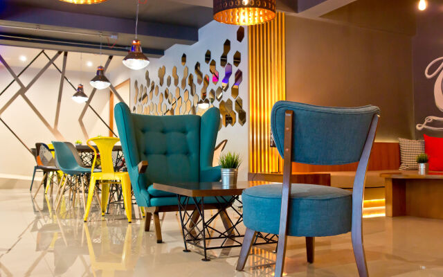 CoCo Hotel Bangkok