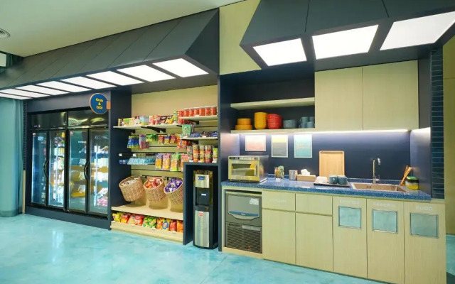 GO Hotel Chonburi at Central Chonburi