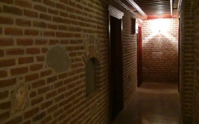 Hayalevi Hotel