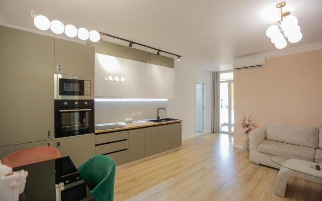 Miku Apartment-Spectacular 1BD At Komuna e Parisit