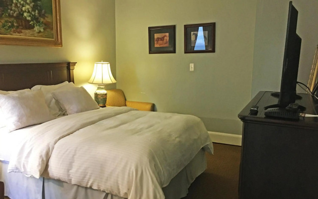 Morris House Hotel