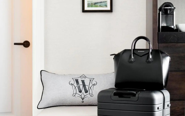 The Whitney Hotel