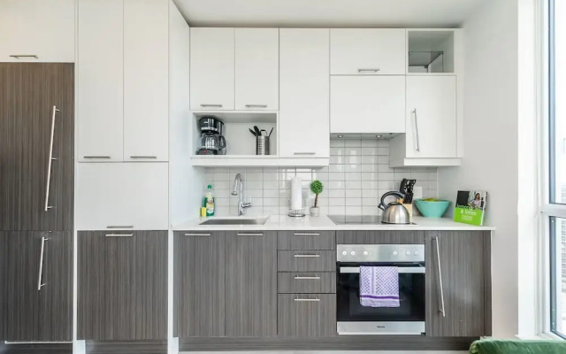 Stallion Suites - Entertainment District
