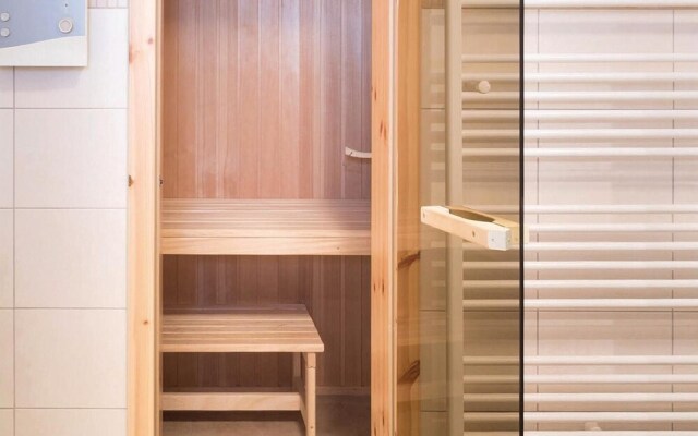 Beautiful Apartment in Rechlin With 2 Bedrooms, Sauna and Wifi