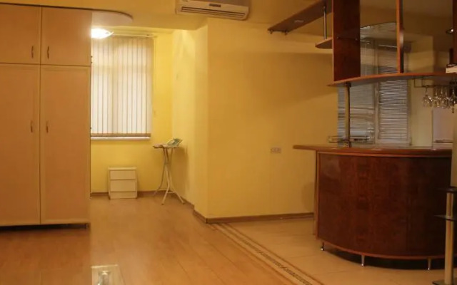 Apt On Tumanyan-Abovyan