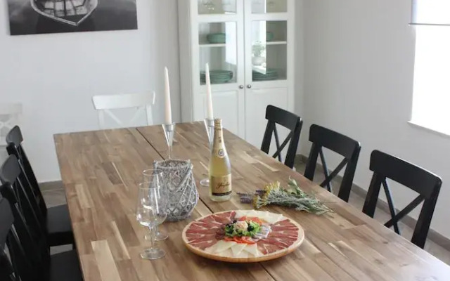 Villa Mate