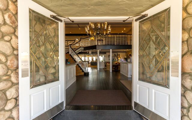 Carlsbad Inn Beach Resort