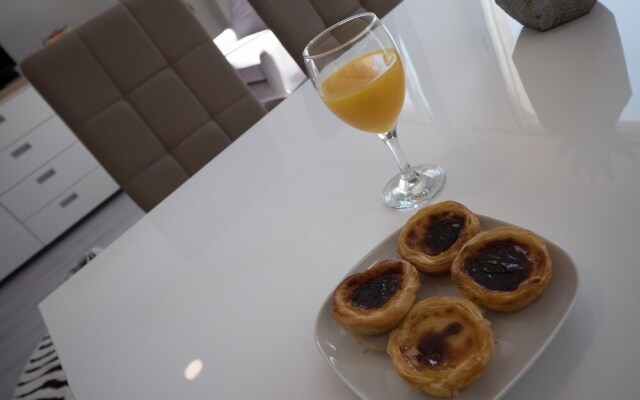 Rent4rest SAO Bento Charming 1 Bedroom Apartment