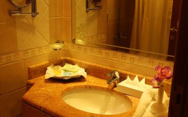 Zowar International Hotel