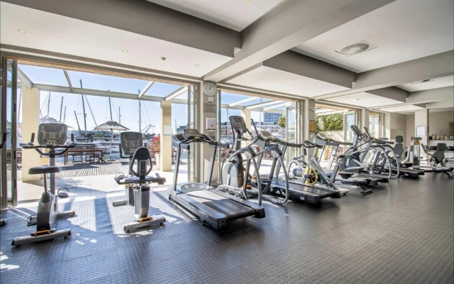 Waterfront Deluxe One Bedroom Apartment - 412