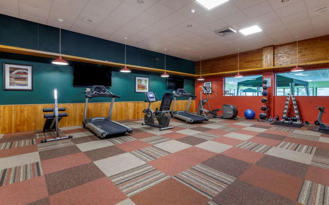 Quality Inn & Suites Escanaba North