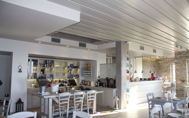 Kea Village Suites & Villas