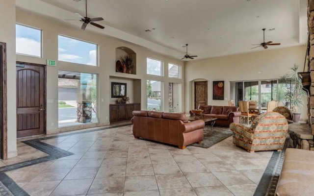 Red Canyon Retreat