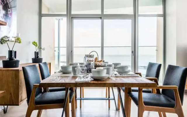 Gorgeous Apartment Ocean View