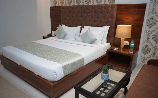 WhitePod Luxury at Delhi Airport