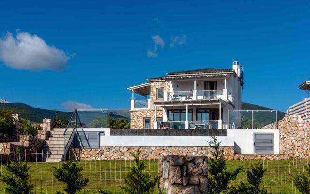 Villa Lefkiena