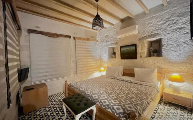 Zeren Alaçatı Butik Otel