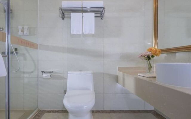 Vienna International Hotel Shenzhen Fucheng Guanyue