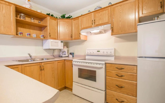 EconoLodge - Kelowna